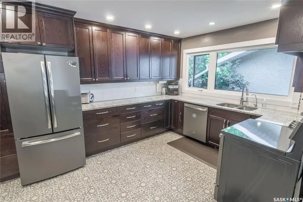 3708 Lakeview Avenue, Regina