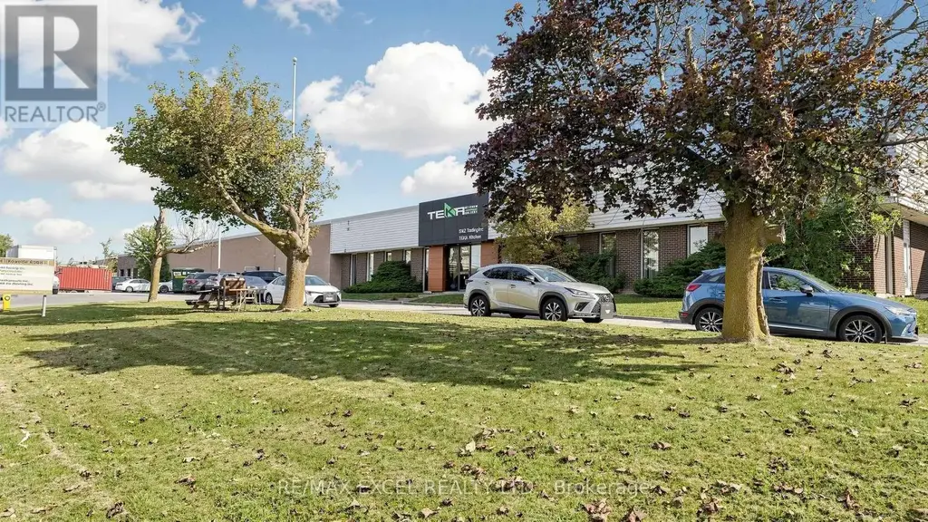 3 - 61 Rayette Road, Vaughan (Concord)