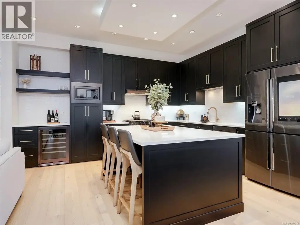 2403 Azurite Cres, Langford