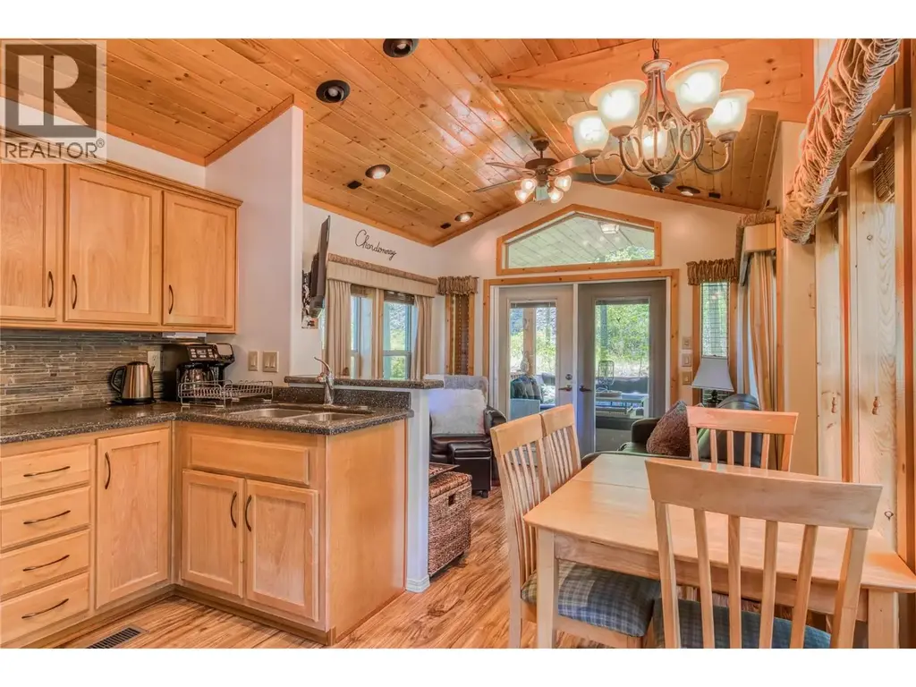 4835 Paradise Valley Drive Unit# 39, Peachland