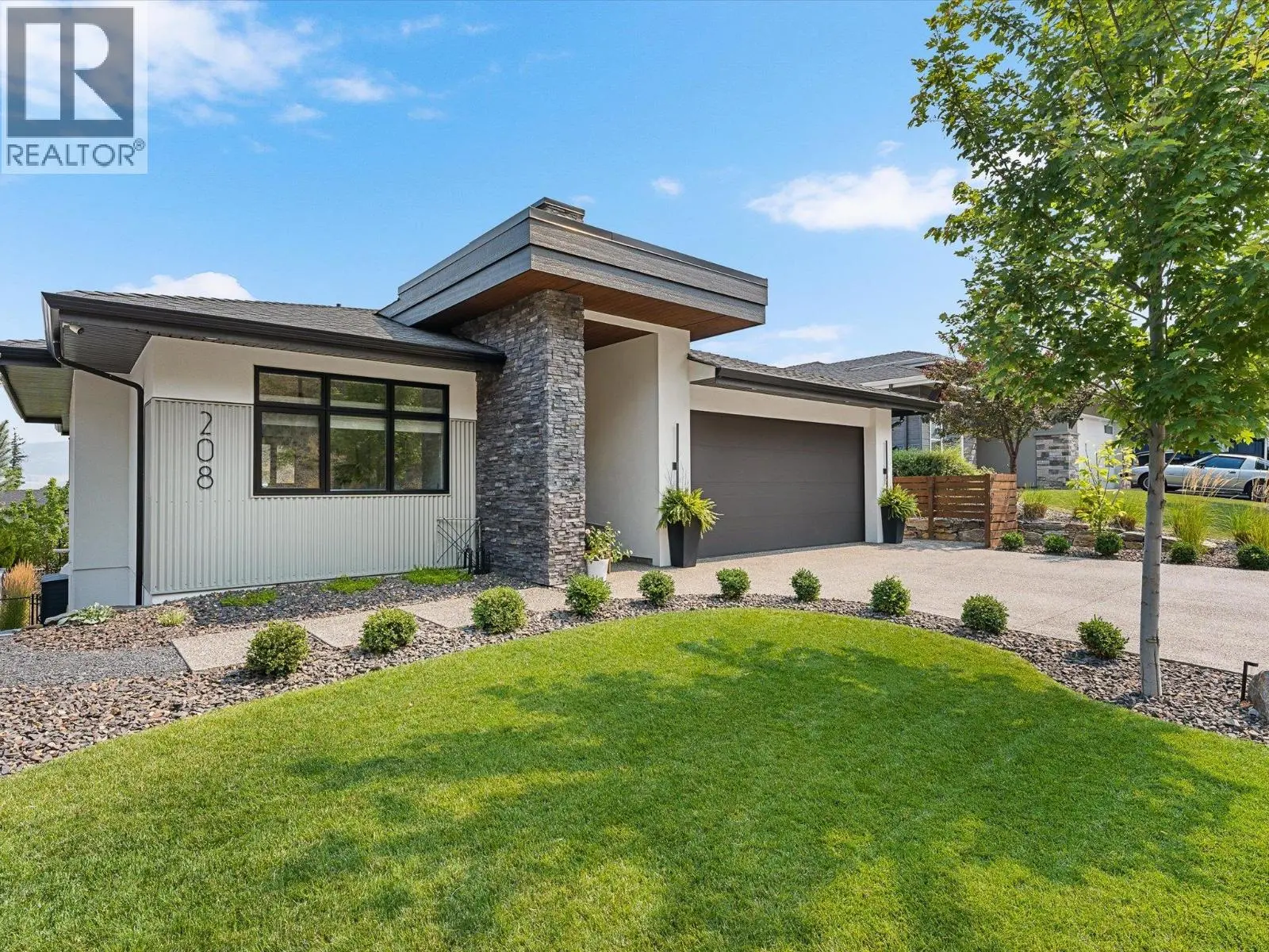Photo of Listing #10402383