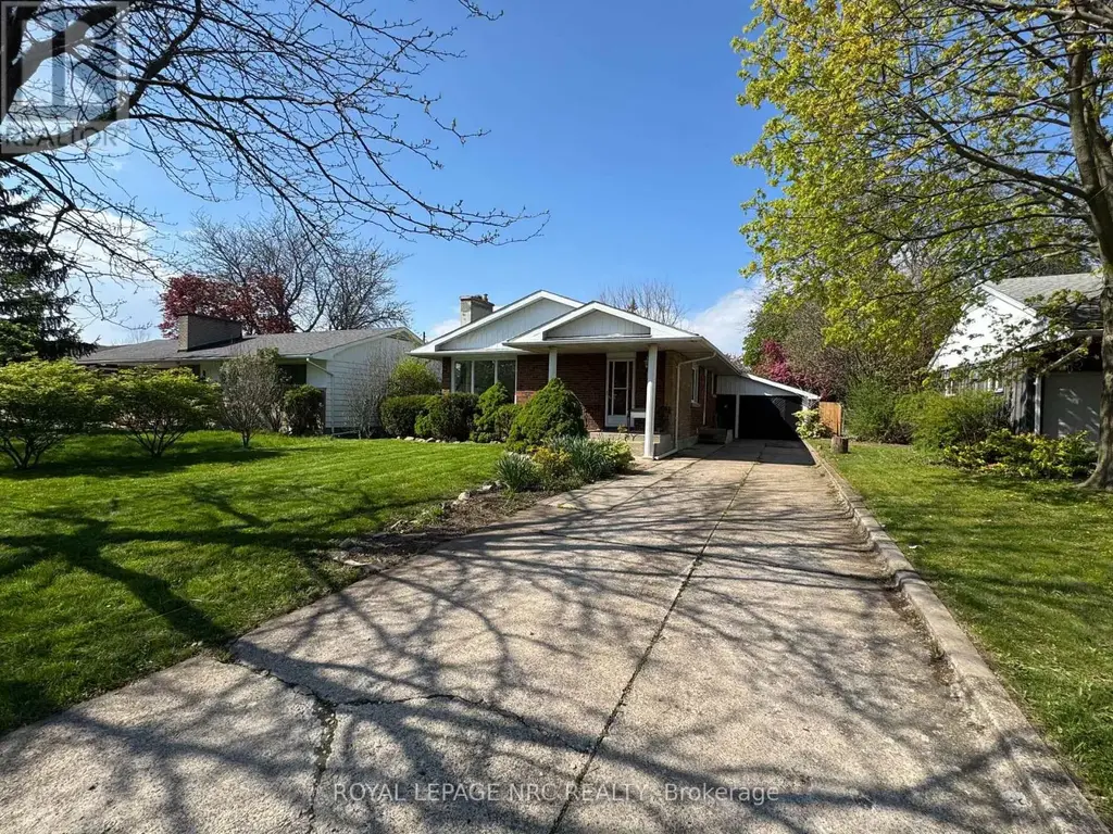 11 Richard Street, St. Catharines (Glendale/Glenridge)