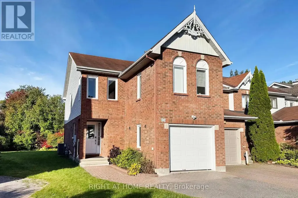 24 Harrington Court, Ottawa