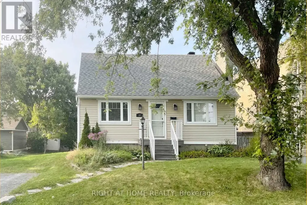 37 Rossland Avenue, Ottawa