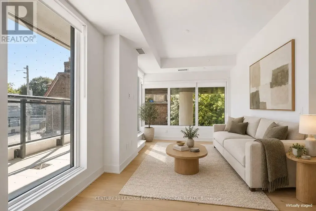 207 - 322 Dupont Street, Toronto (Annex)