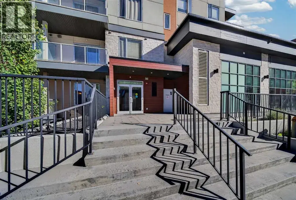 406, 30 Shawnee Common Sw, Calgary