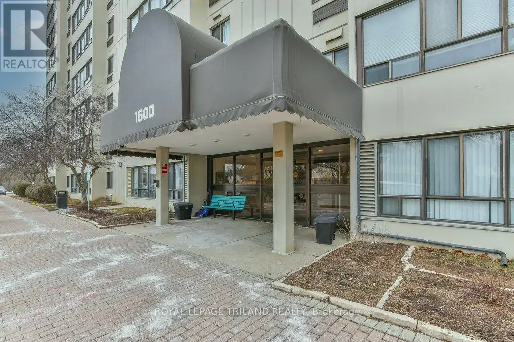 1001 - 1600 Adelaide Street N, London North (North C)