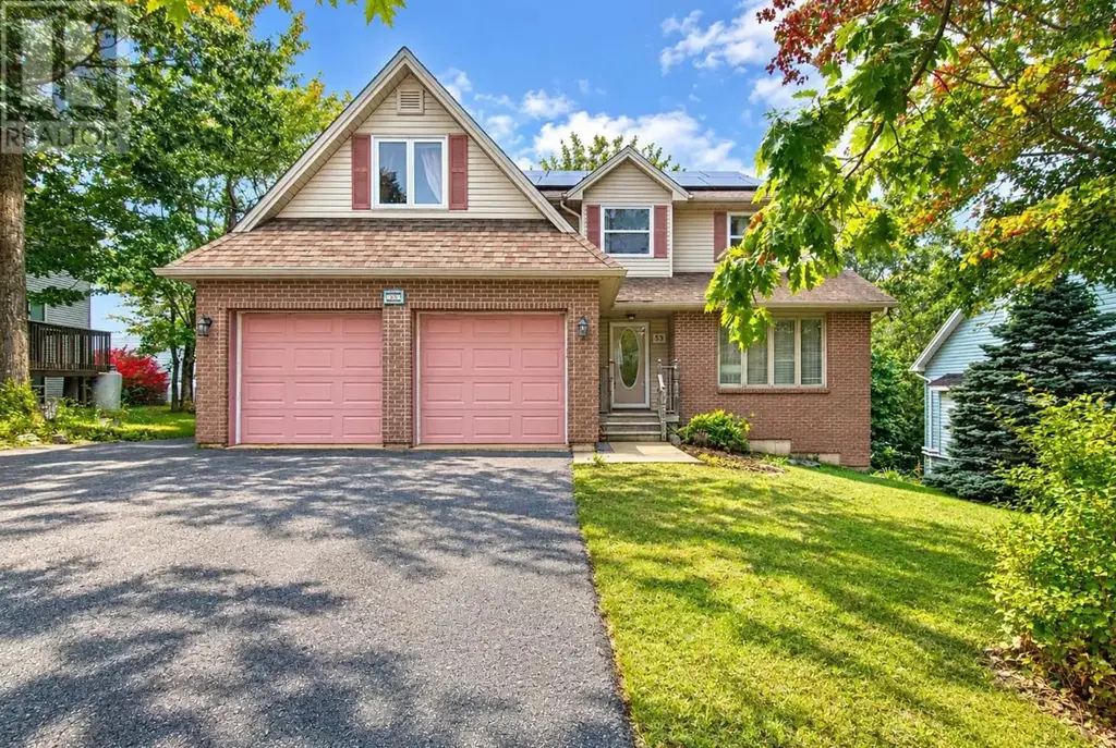 53 Oceanview Drive, Bedford