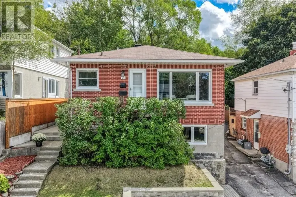 95 Hyland Drive, Sudbury