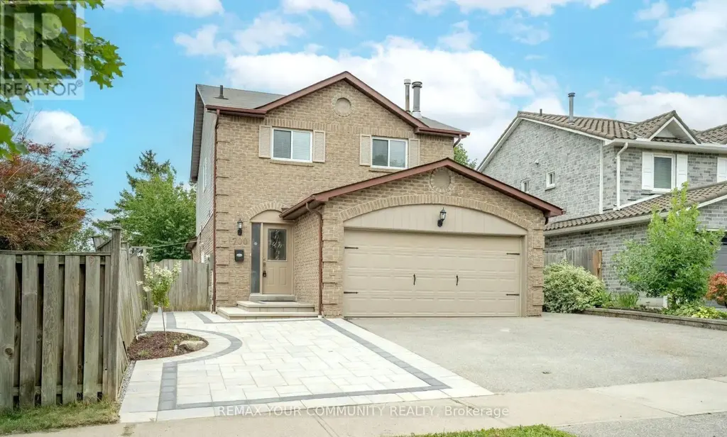700 Stonepath Circle, Pickering (Amberlea)