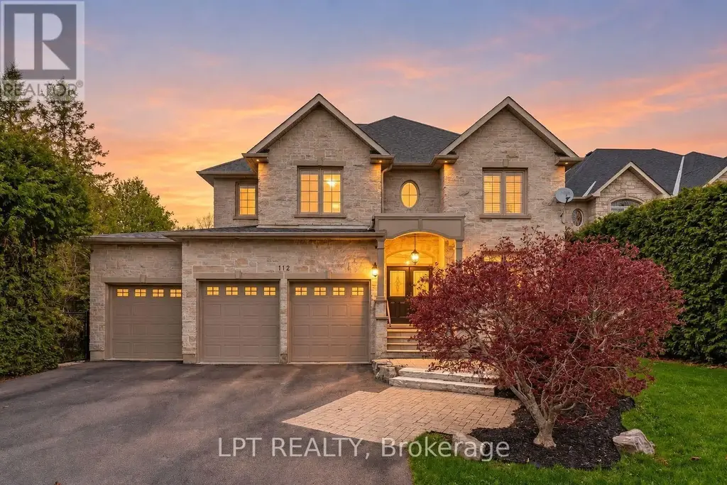 112 Tyler Street, Aurora (Aurora Village)