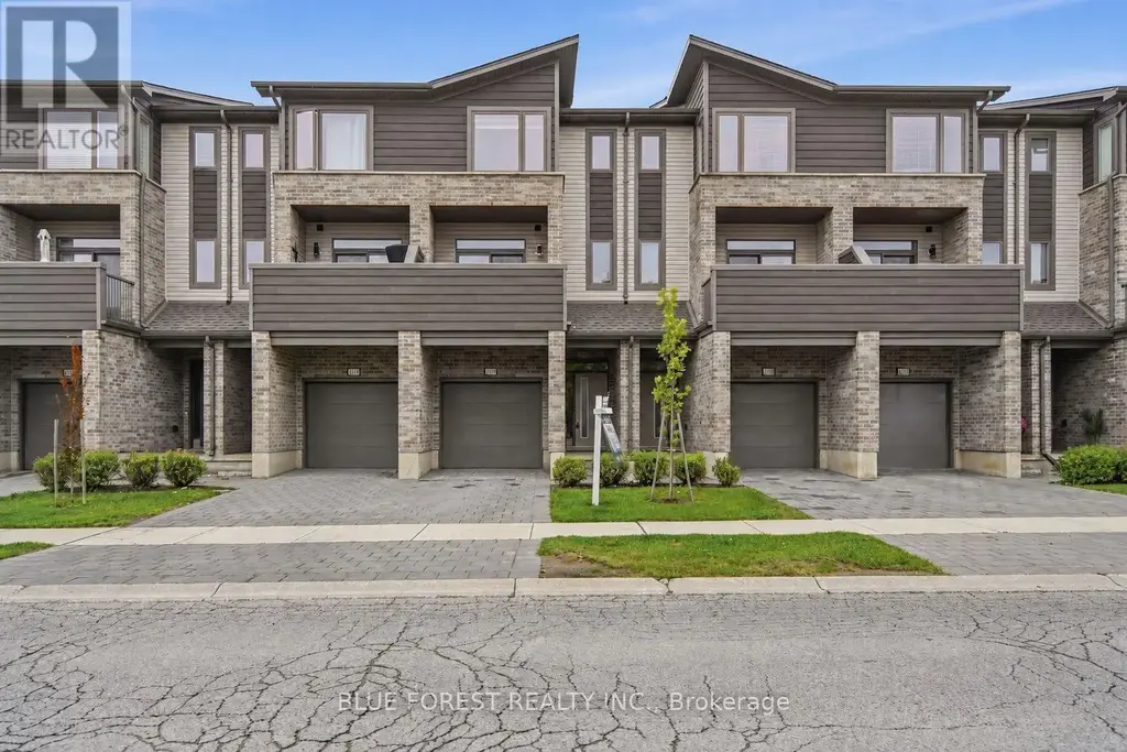2112 Meadowgate Boulevard, London South (South U)