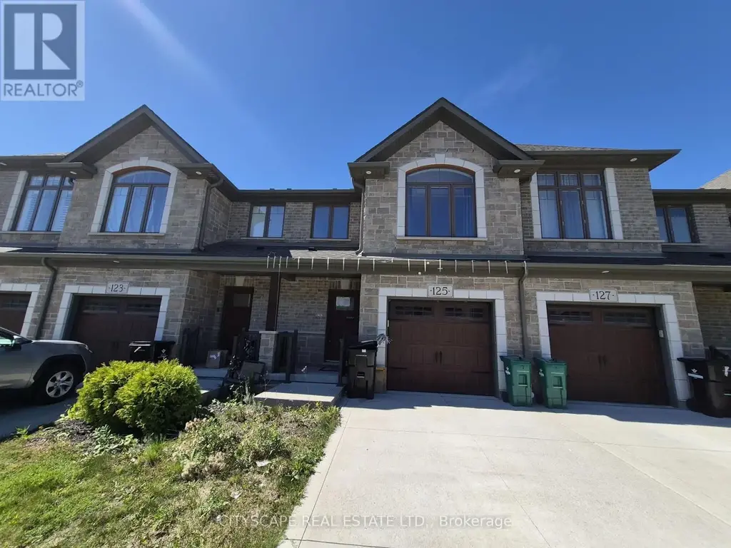 16 - 125 Hollybrook Trail, Kitchener