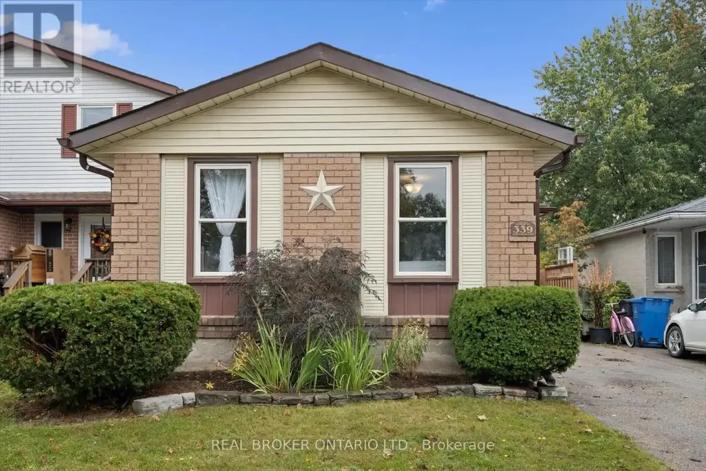 339 Strathallan Street, Centre Wellington (Fergus)