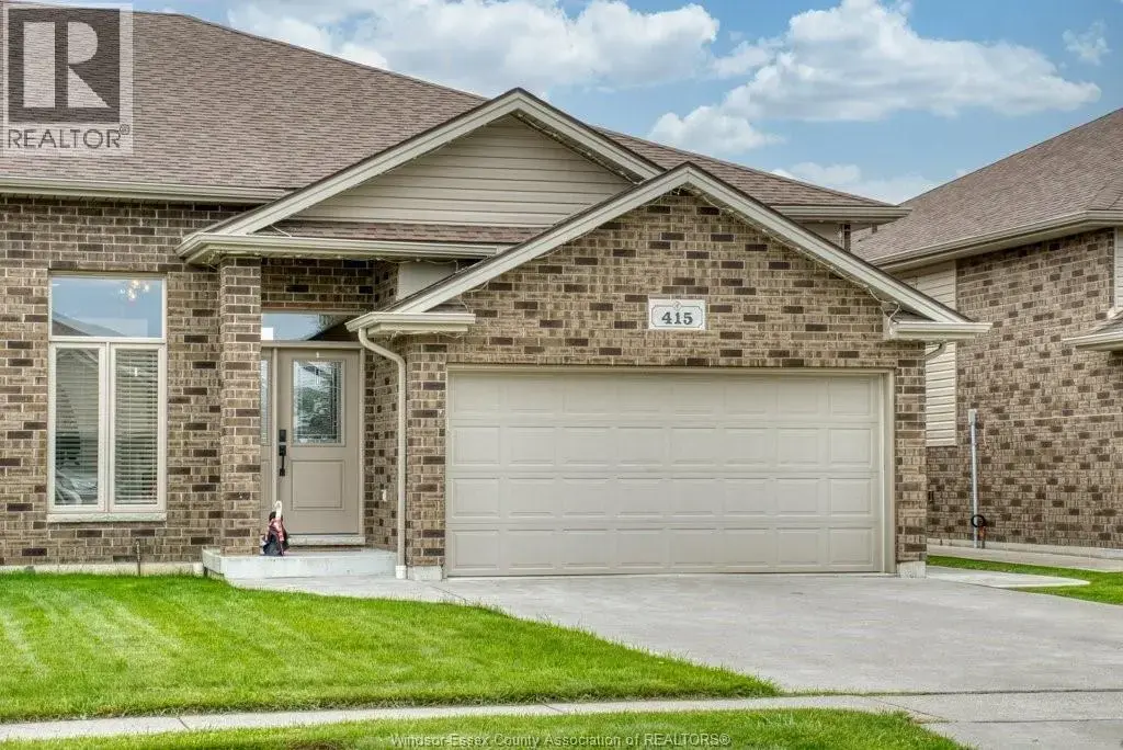 415 Rosewood Drive, Lakeshore