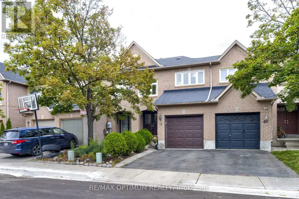 51 Goldenlight Circle, Brampton (Brampton West)