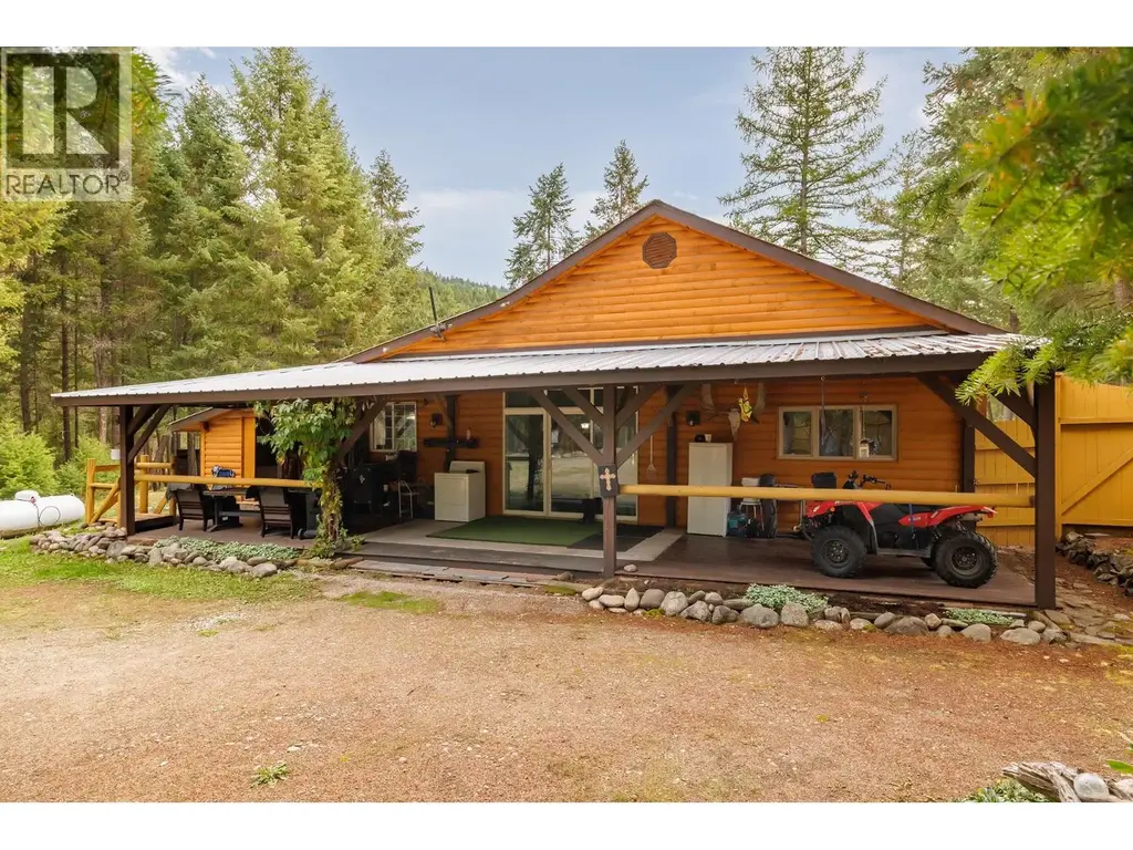 6350 33 Highway Unit# 22, Beaverdell