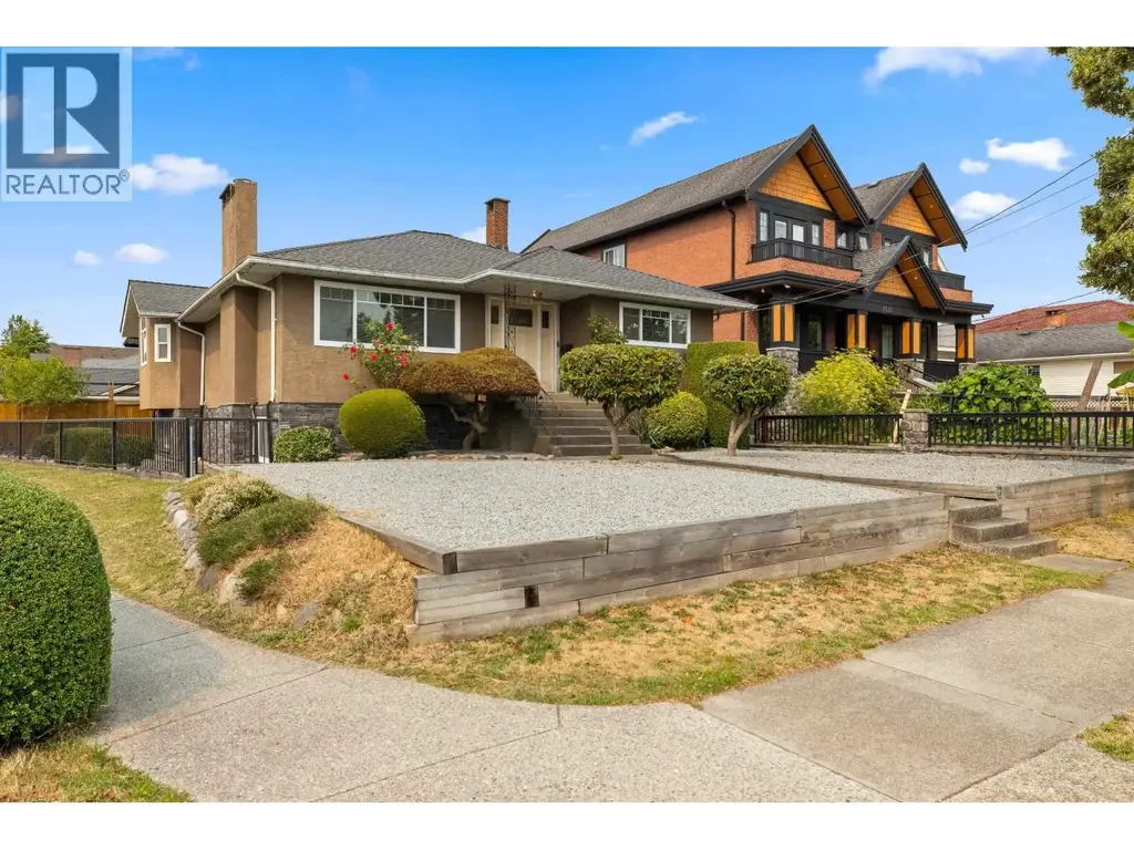 2515 E 45th Avenue, Vancouver