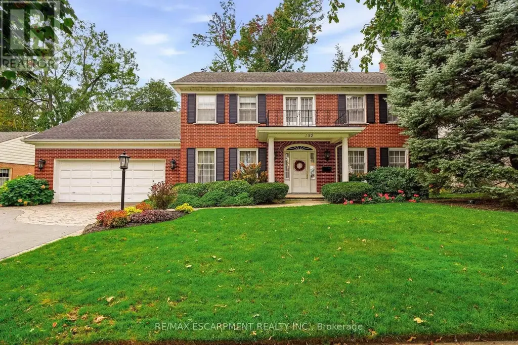 152 Breckondale Court, Burlington (Roseland)
