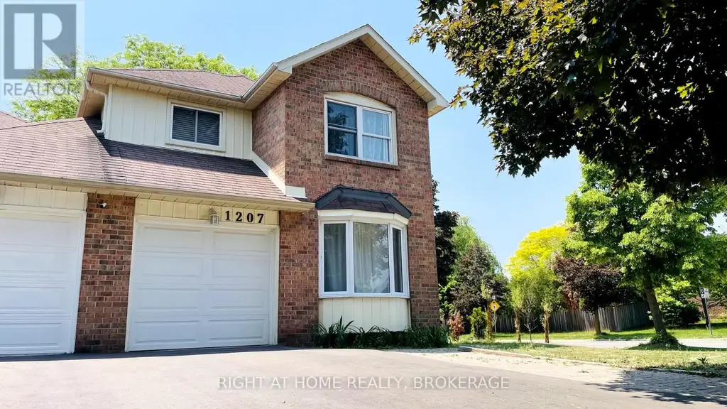 1207 Potters Wheel Crescent, Oakville (GA Glen Abbey)
