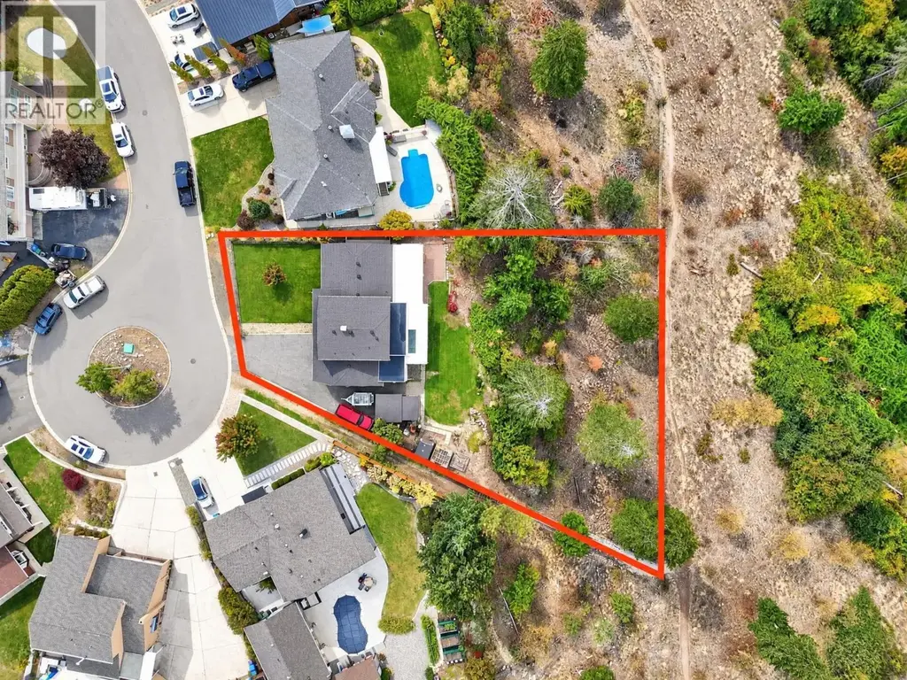 2571 Pineridge Place, West Kelowna