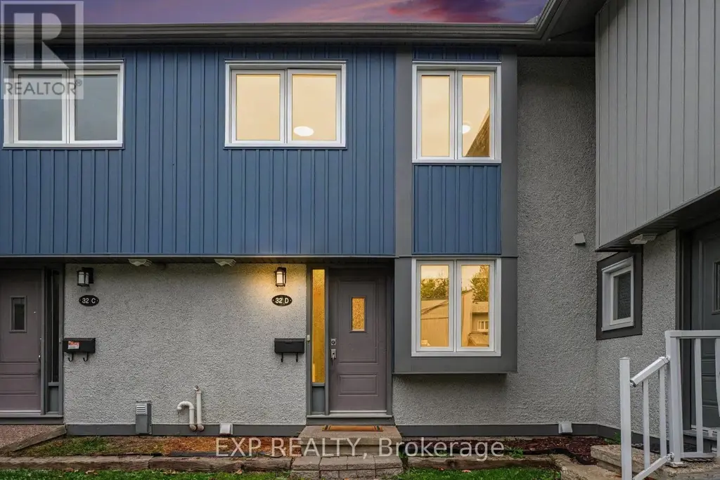 D - 32 Benlea Drive, Ottawa