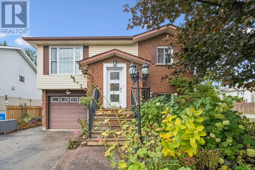 497 Forfar Street E, Centre Wellington (Fergus)