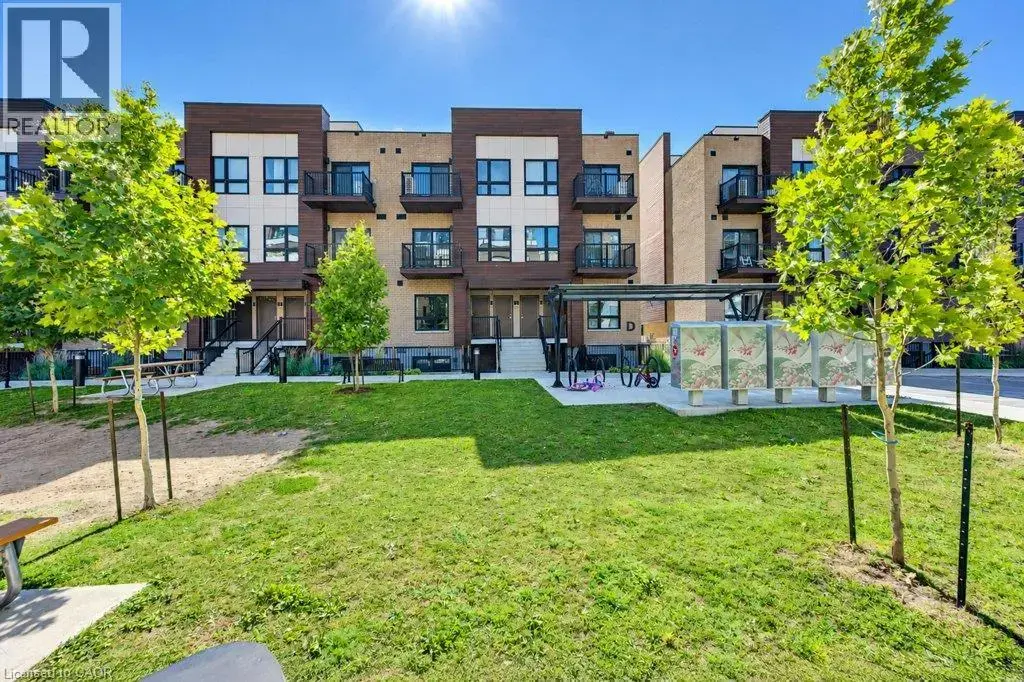 10 Palace Street Unit# D16, Kitchener