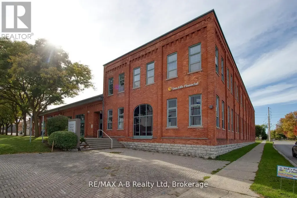 201 - 342 Erie Street, Stratford