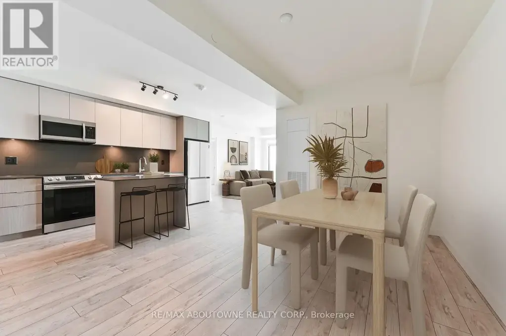 A303 - 125 Bronte Road, Oakville (BR Bronte)