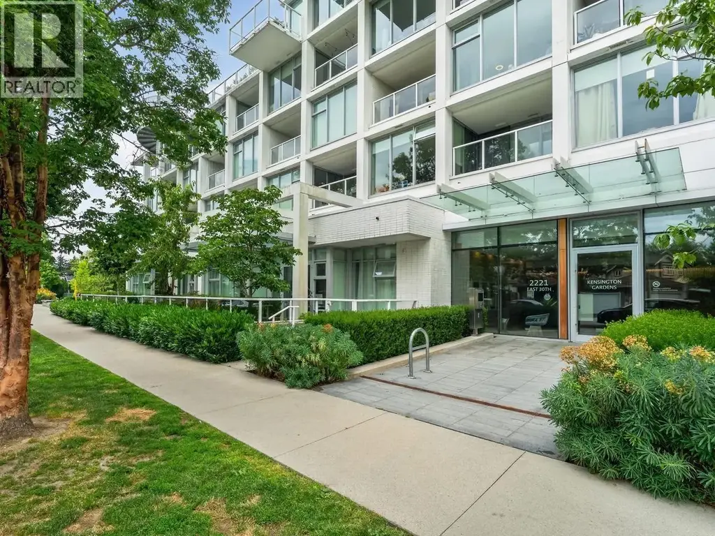 906 2221 E 30th Avenue, Vancouver