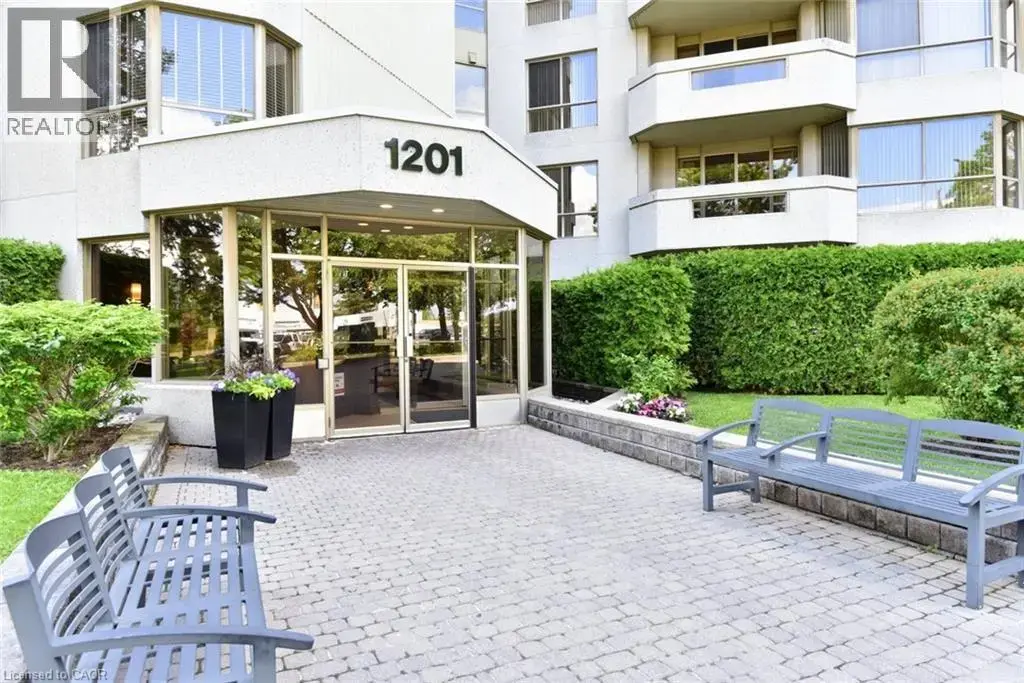 1201 North Shore Boulevard E Unit# 108, Burlington