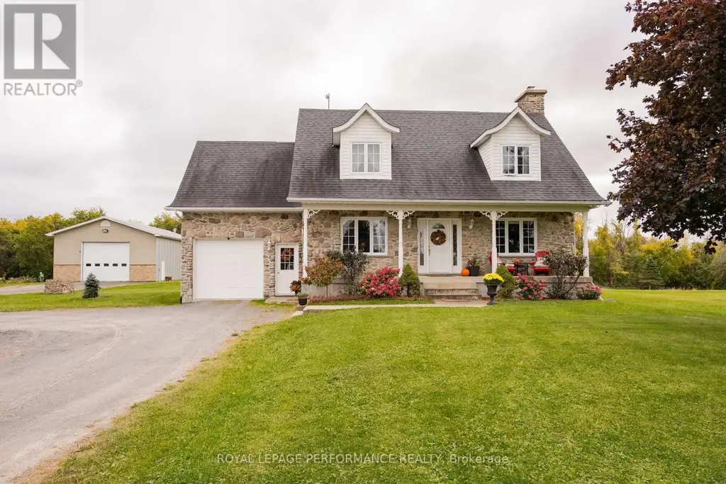 1327 County Road 34 Road, North Glengarry