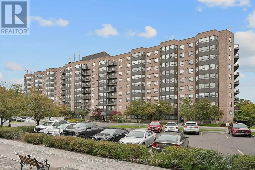 101 - 2 Raymerville Drive, Markham (Raymerville)