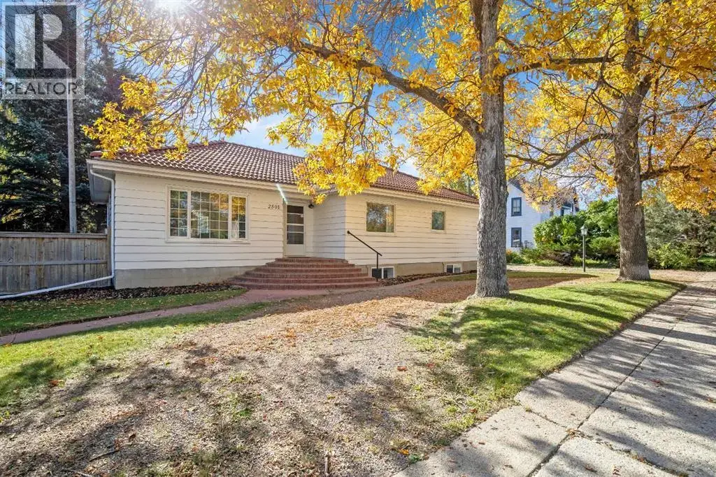 2501 20 Street, Nanton
