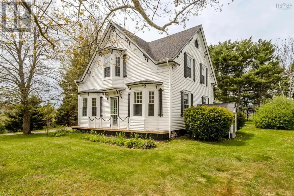 1303 Highway 201, Round Hill