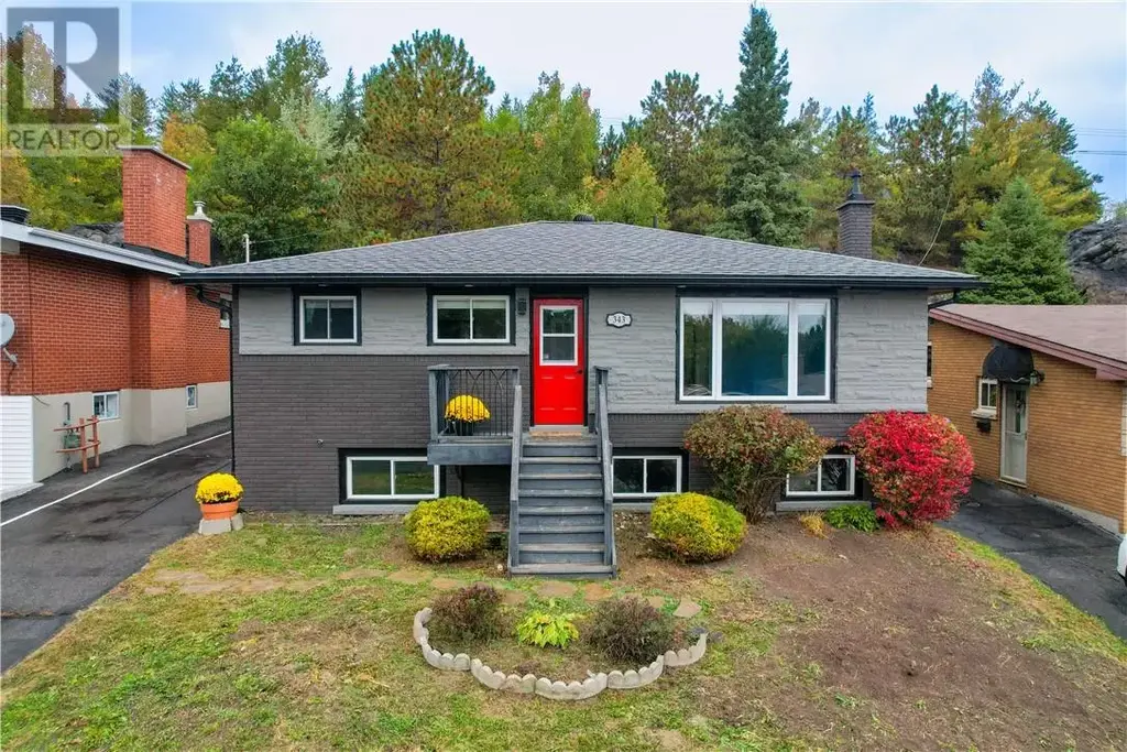343 Sandra Boulevard, Sudbury