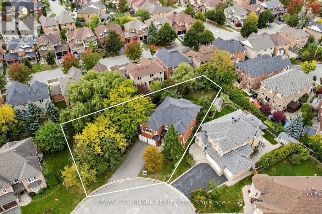 10 Driftwood Court, Richmond Hill (Oak Ridges)