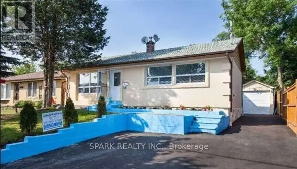 27 Erlesmere Avenue, Brampton (Brampton East)