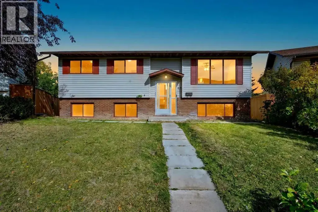63 Beaconsfield Crescent Nw, Calgary