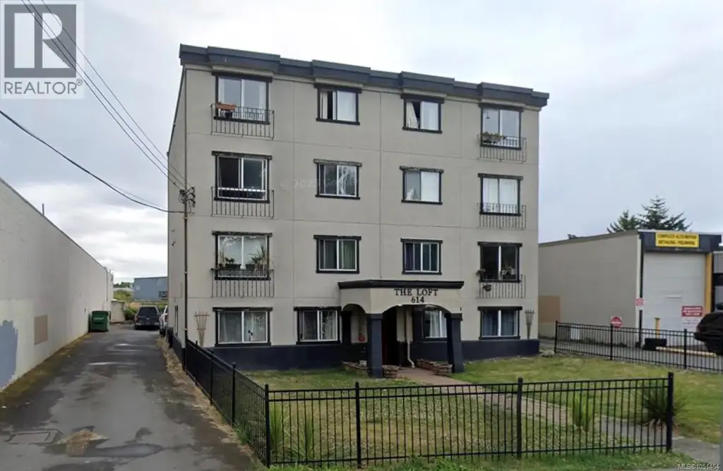 614 Esquimalt Rd, Victoria