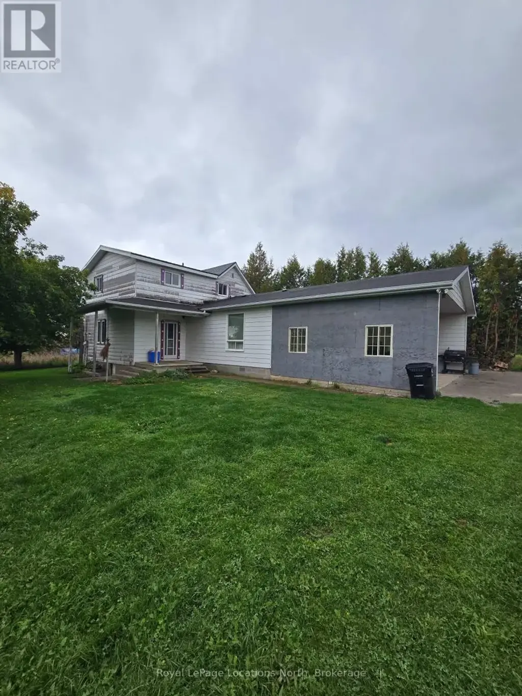 2939 92 County Road, Springwater