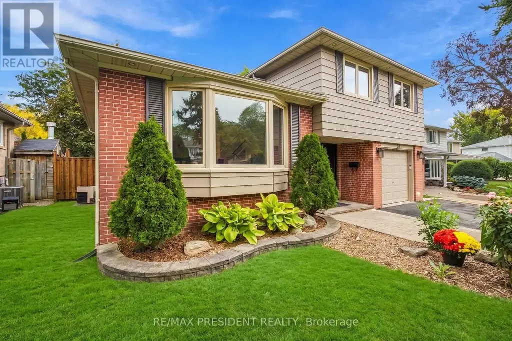 31 Core Crescent, Brampton (Brampton East)