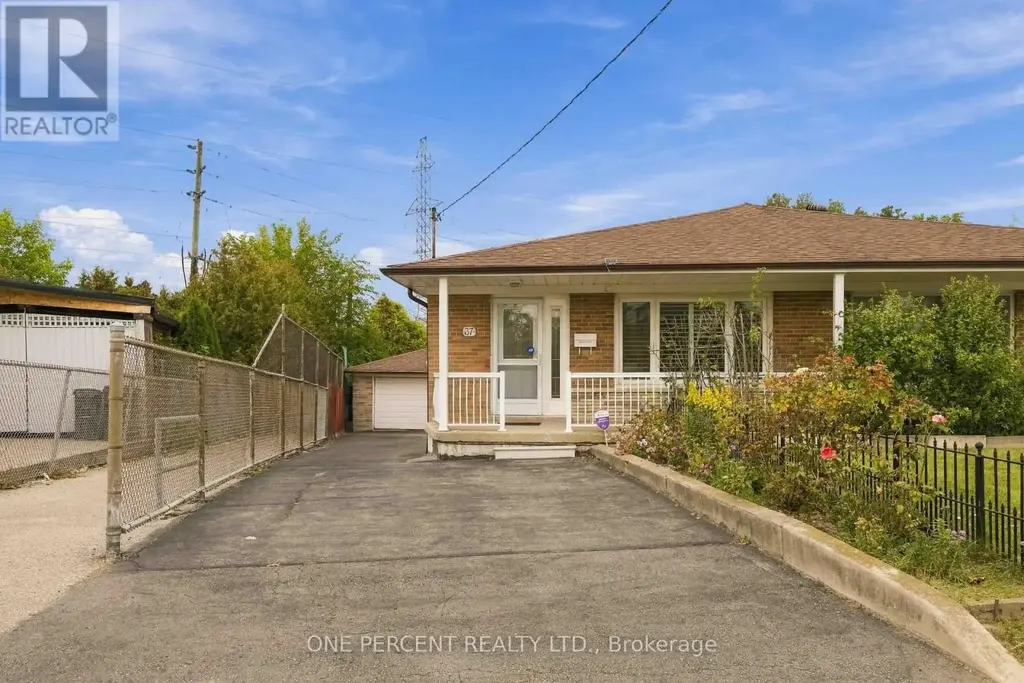 37 Wilmont Drive, Toronto (Black Creek)