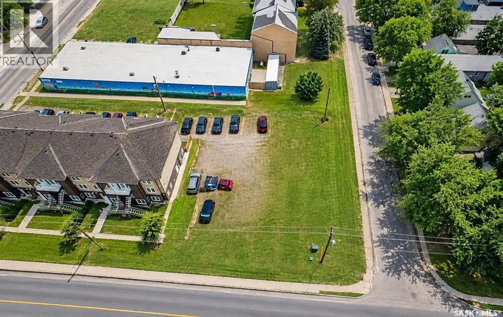 1176 Wascana Street, Regina