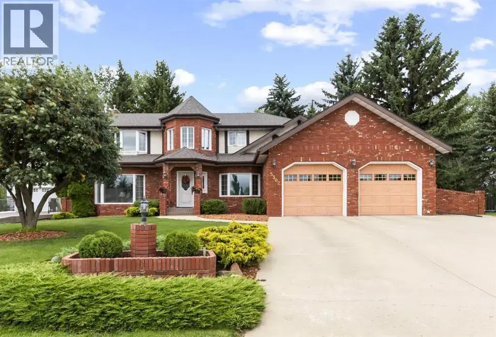 5302 61 Street Close, Camrose