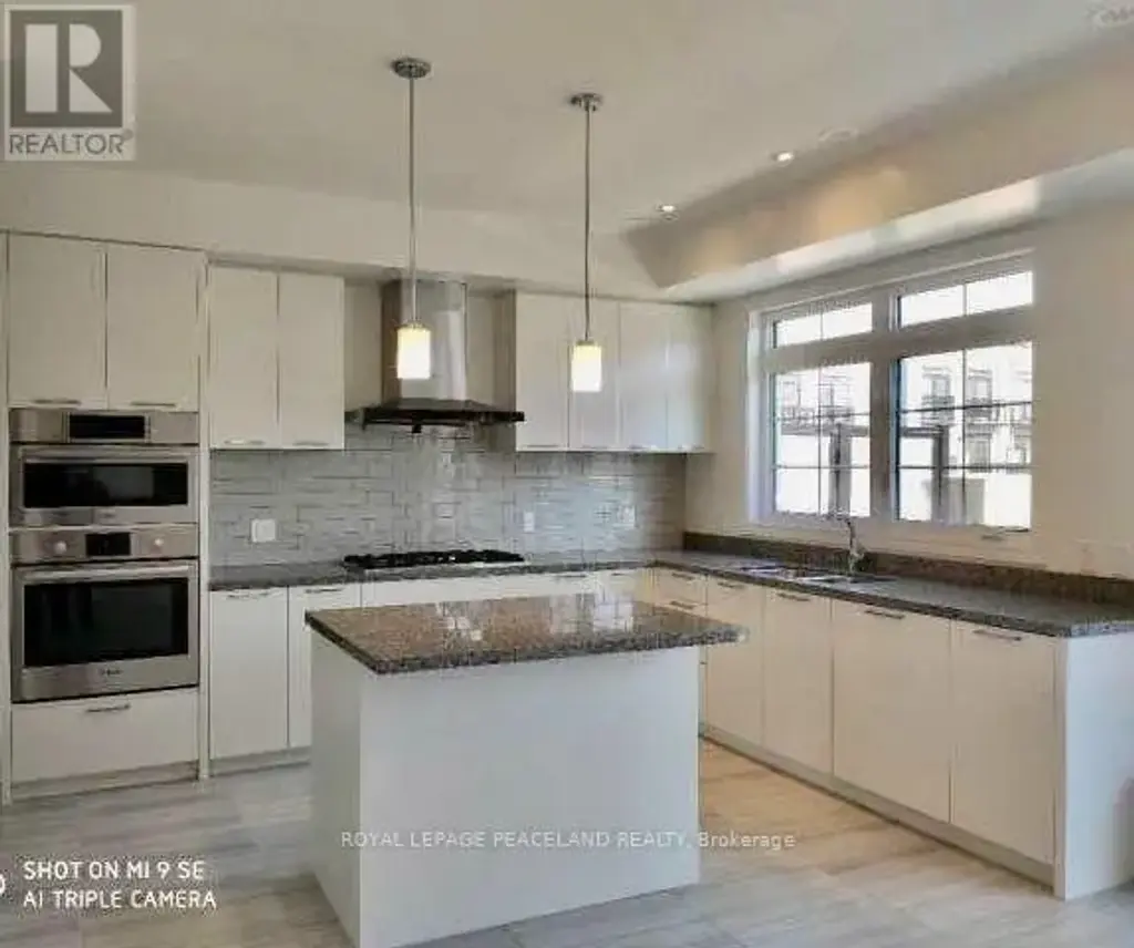 19 Frank Charlton Avenue, Markham (Unionville)