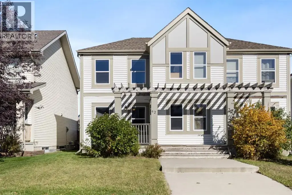 42 Copperpond Place Se, Calgary