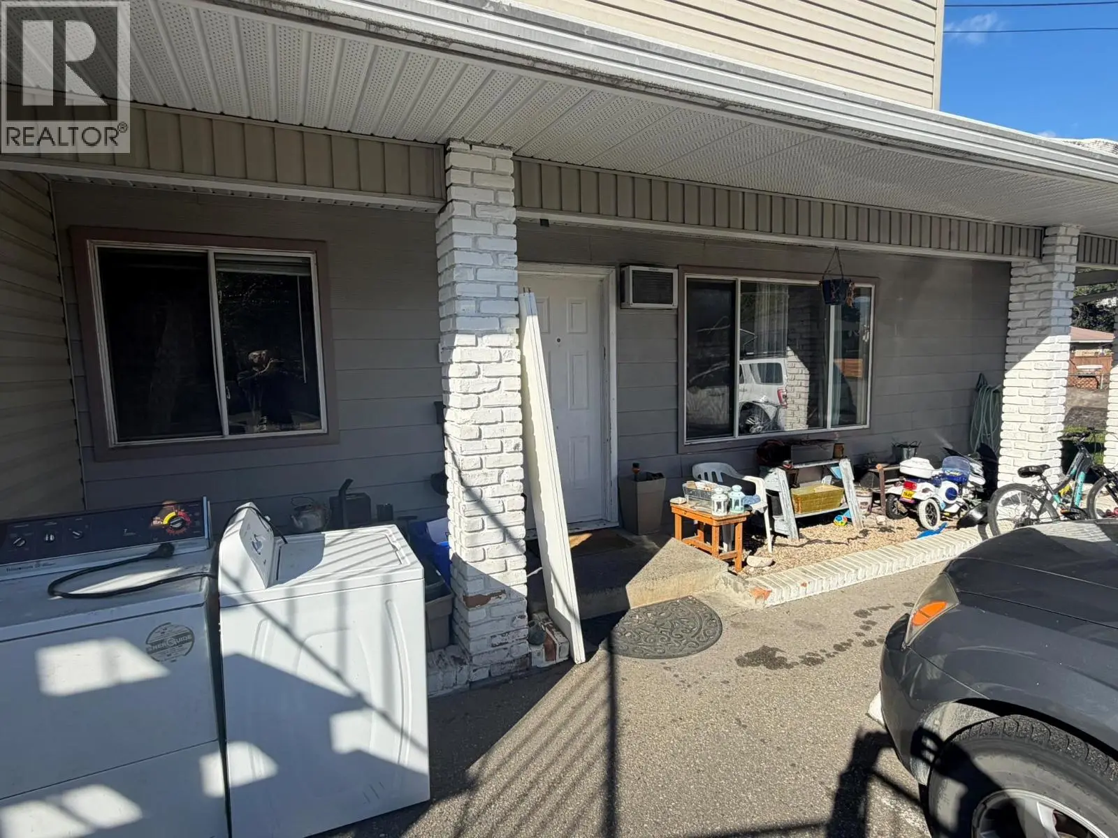 Photo of Listing #10402475