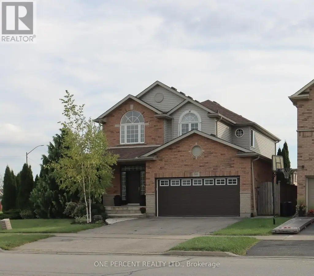 349 Winterberry Boulevard, Thorold (Confederation Heights)
